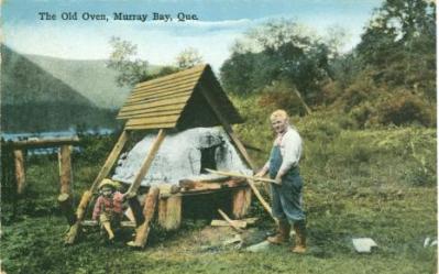 Retro Vintage Postcard: Murray Bay (Malbaie) Quebec | Quebec Habitant stands in front of traditional oven - child sits on the side
